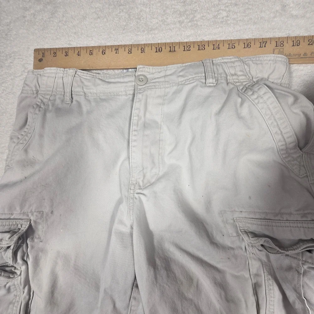 Faded Glory Cargo Shorts Mens 38 Sidewalk Gray Good Cotton FM19B303 Utility Work